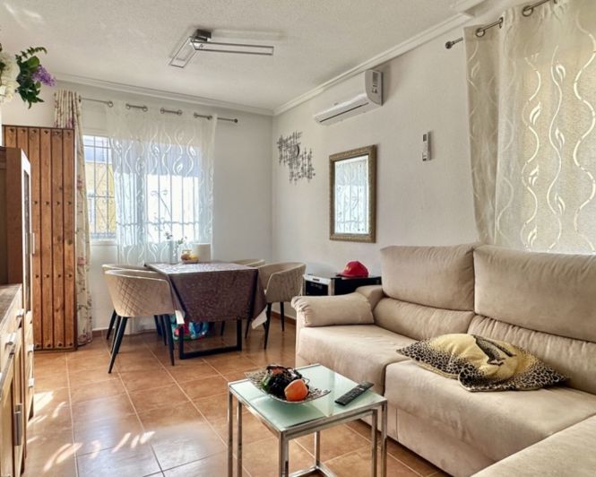 Image No.13-3 Bed Townhouse for sale