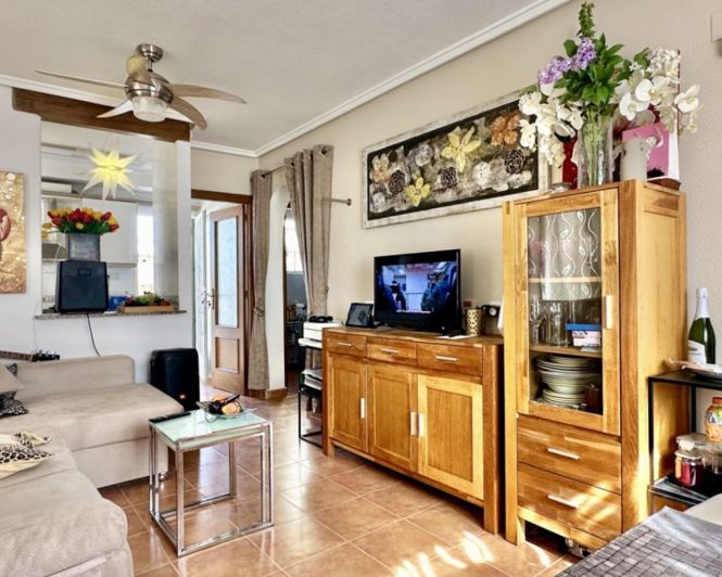 Image No.14-3 Bed Townhouse for sale