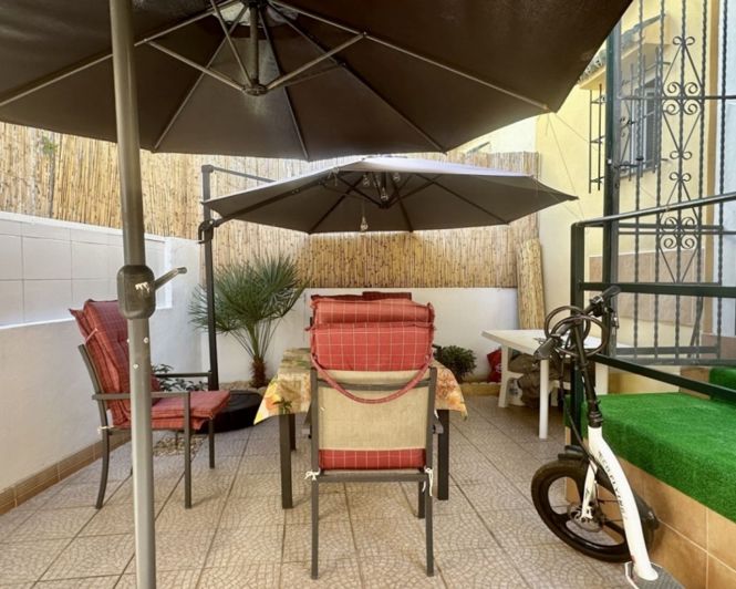 Image No.19-3 Bed Townhouse for sale