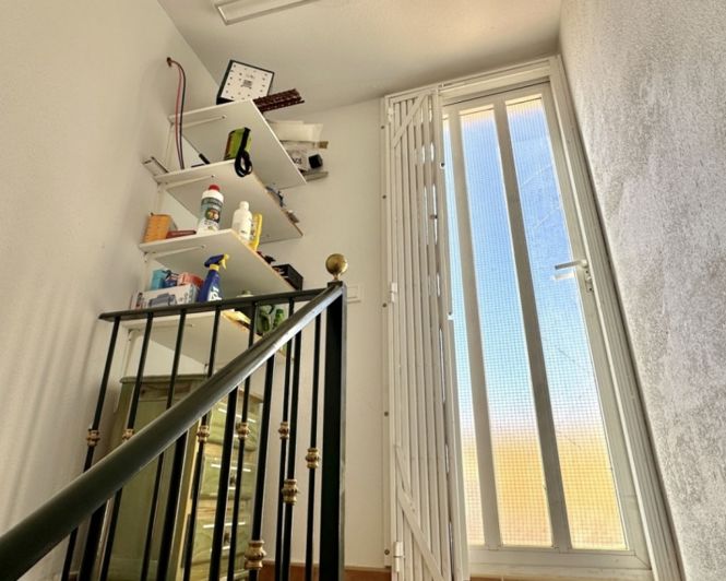 Image No.32-3 Bed Townhouse for sale