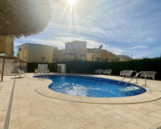 Image No.37-3 Bed Townhouse for sale