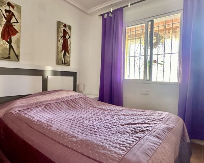 Image No.4-3 Bed Townhouse for sale