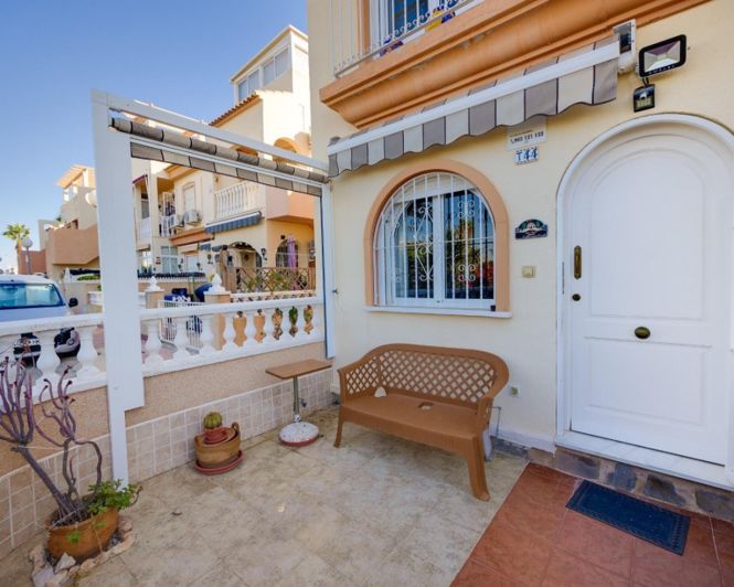 Image No.13-2 Bed Townhouse for sale