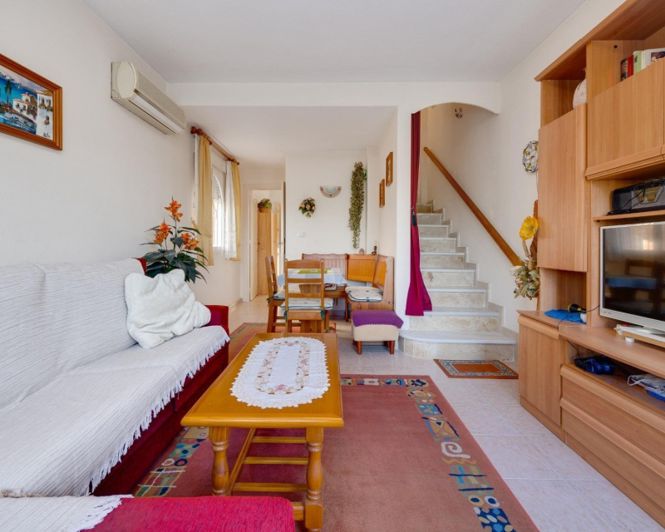 Image No.16-2 Bed Townhouse for sale