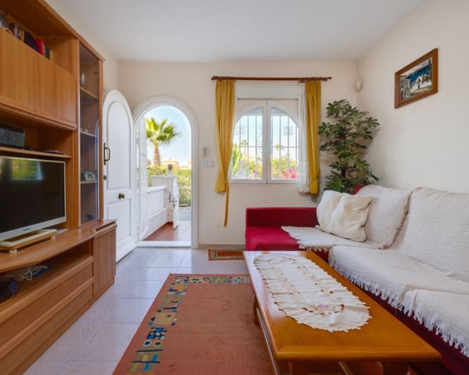 Image No.17-2 Bed Townhouse for sale