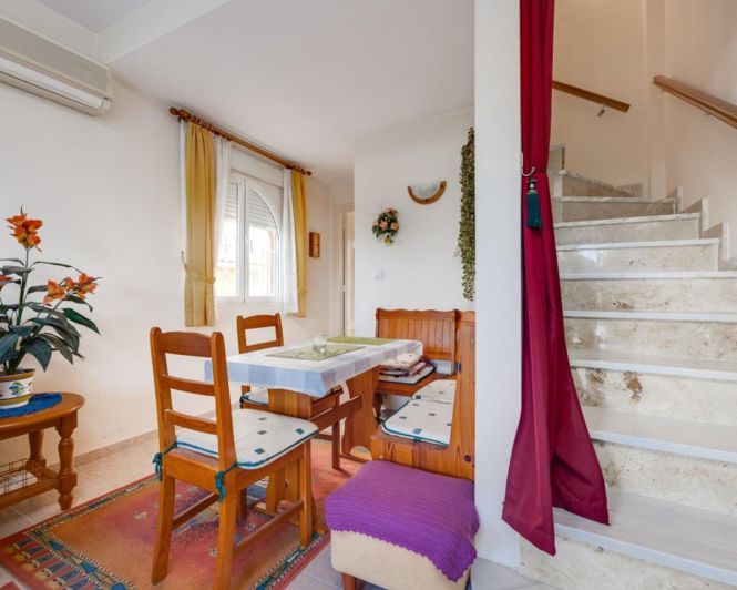 Image No.19-2 Bed Townhouse for sale