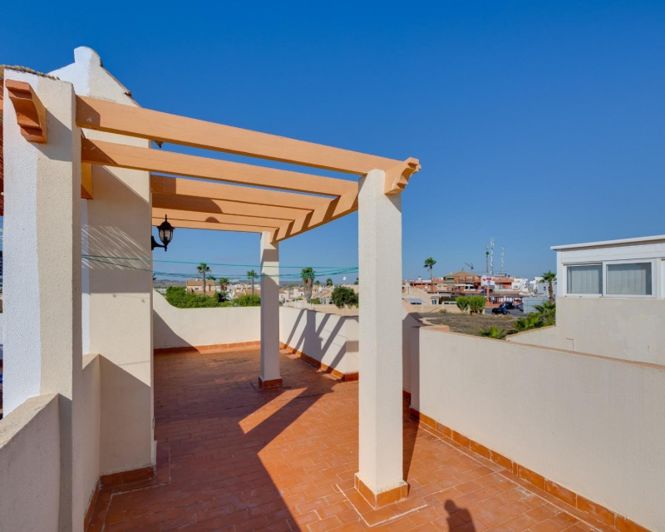 Image No.36-2 Bed Townhouse for sale