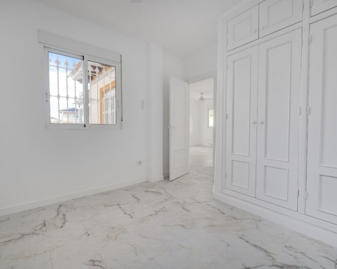 Image No.29-4 Bed Villa for sale