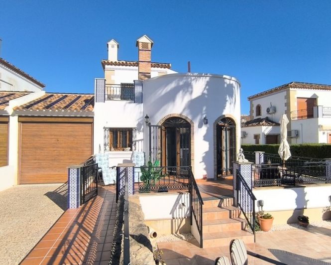 Image No.1-3 Bed Villa for sale