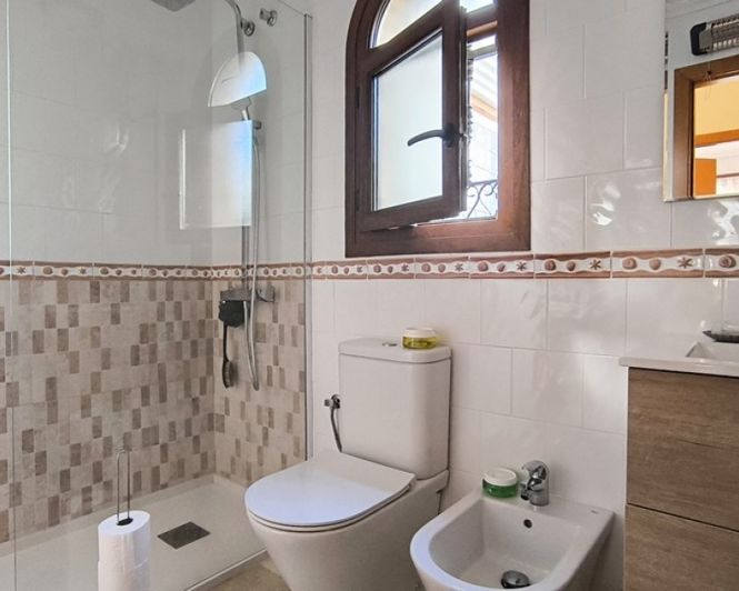 Image No.7-3 Bed Villa for sale