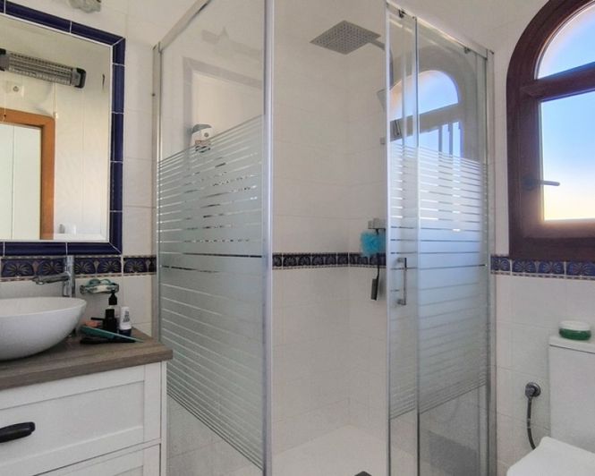 Image No.9-3 Bed Villa for sale