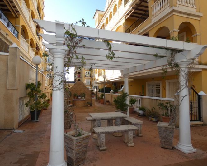 Image No.17-2 Bed Apartment for sale