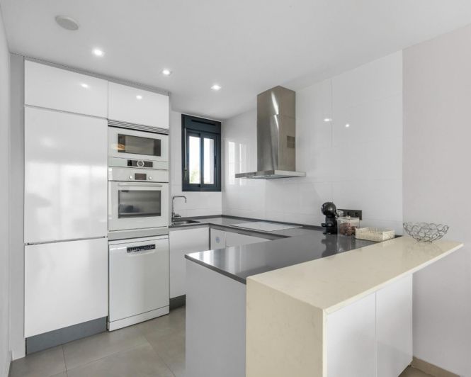 Image No.4-2 Bed Apartment for sale