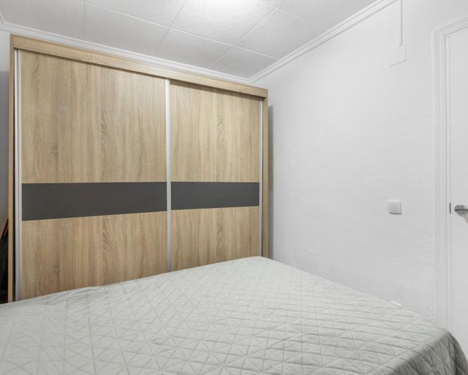 Image No.20-2 Bed Bungalow for sale