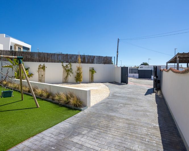 Image No.31-3 Bed Villa for sale