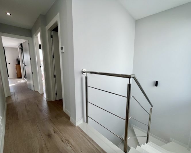 Image No.28-4 Bed Villa for sale