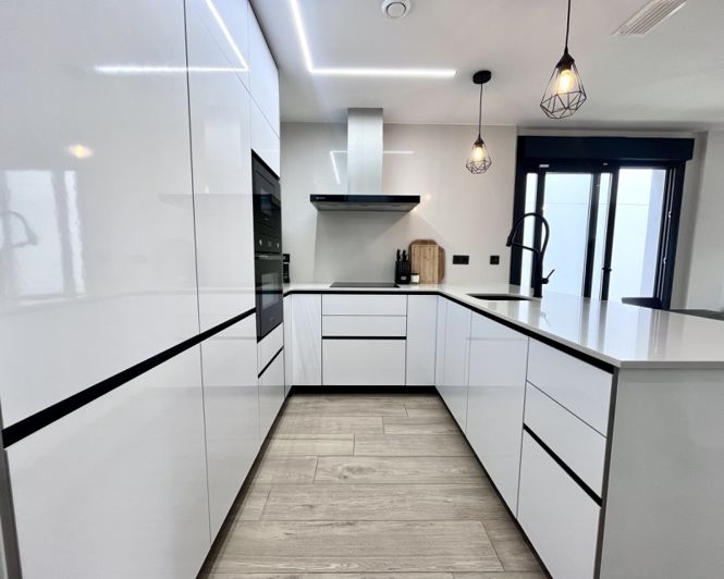 Image No.4-4 Bed Villa for sale