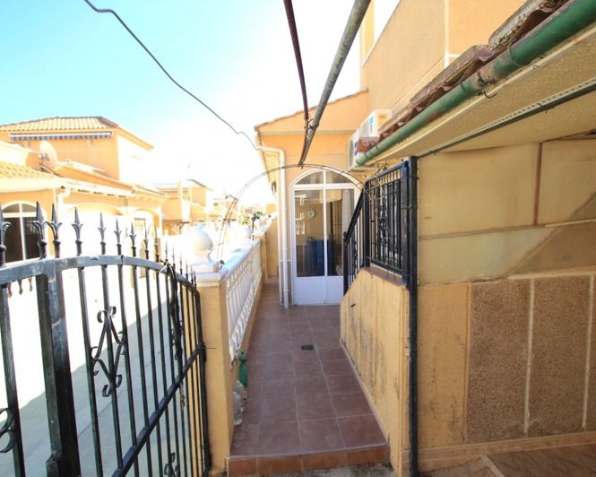 Image No.19-2 Bed Bungalow for sale