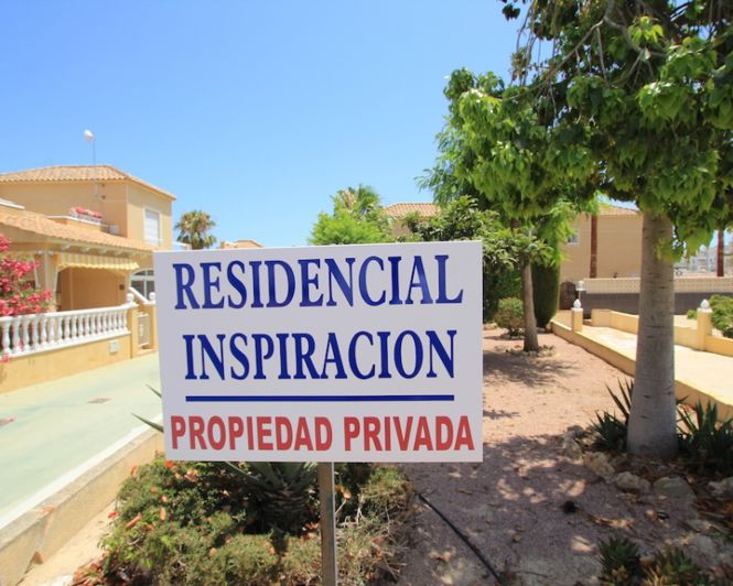 Image No.24-2 Bed Bungalow for sale