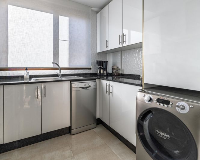 Image No.15-3 Bed Apartment for sale