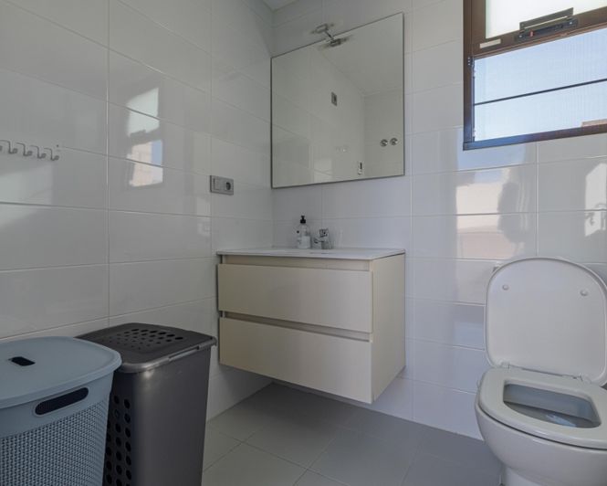 Image No.33-3 Bed Apartment for sale