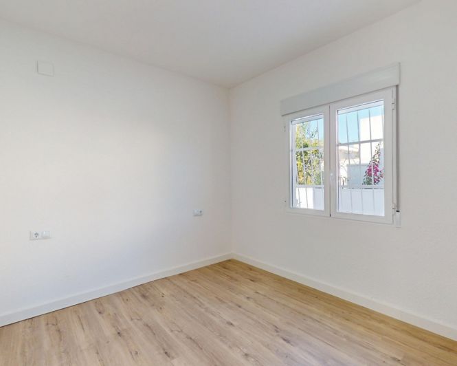 Image No.26-2 Bed Bungalow for sale