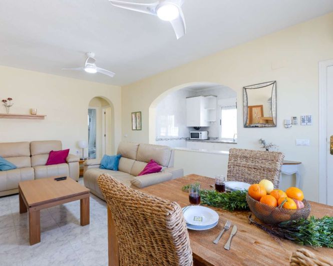 Image No.14-2 Bed Townhouse for sale