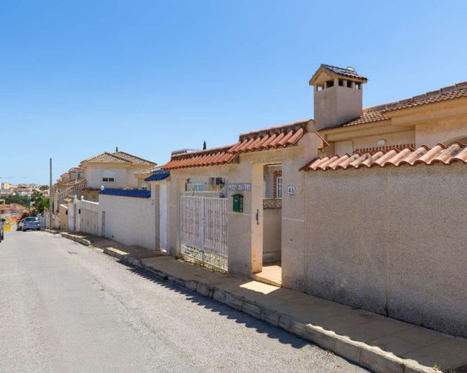 Image No.27-2 Bed Townhouse for sale