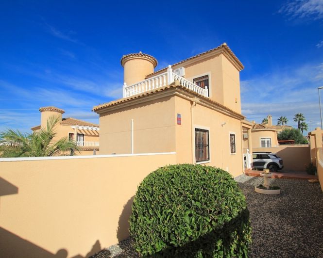 Image No.5-4 Bed Villa for sale