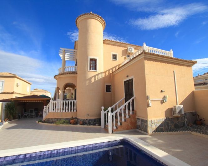 Image No.7-4 Bed Villa for sale