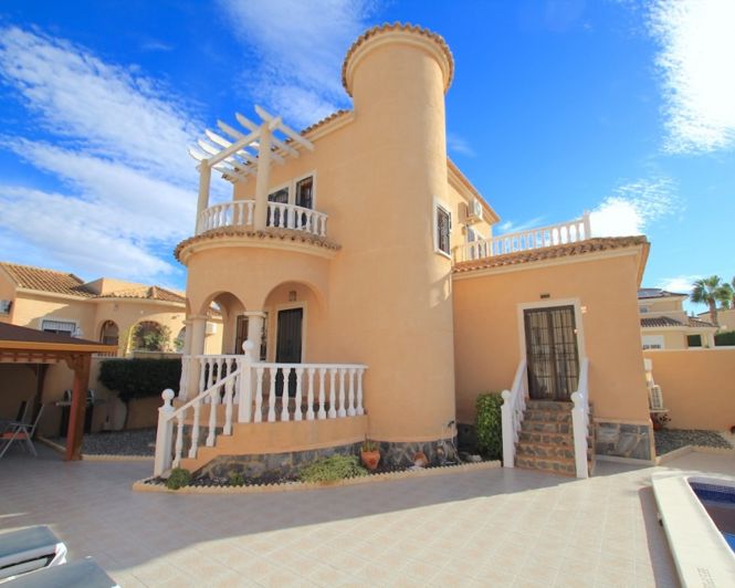 Image No.8-4 Bed Villa for sale