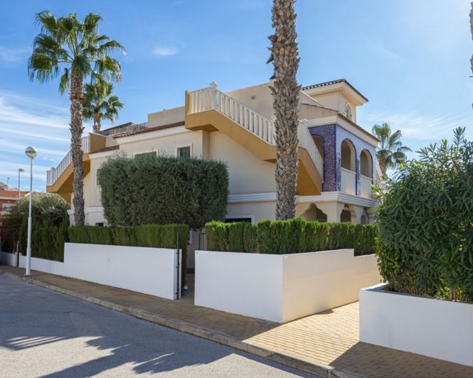 Image No.2-Appartement de 2 chambres à vendre à Ciudad Quesada