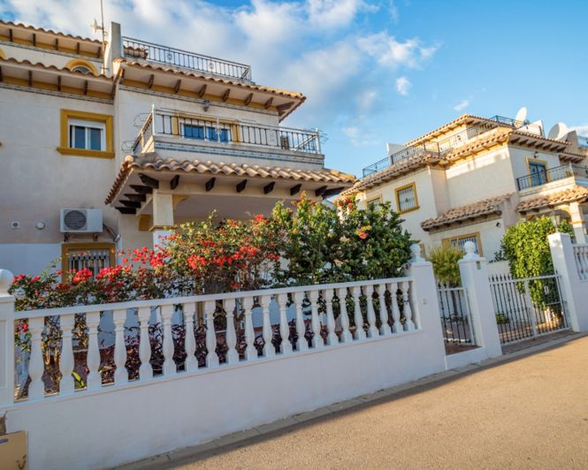 Image No.1-2 Bed Villa for sale