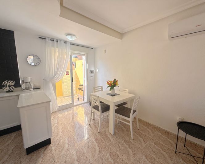 Image No.10-2 Bed Townhouse for sale