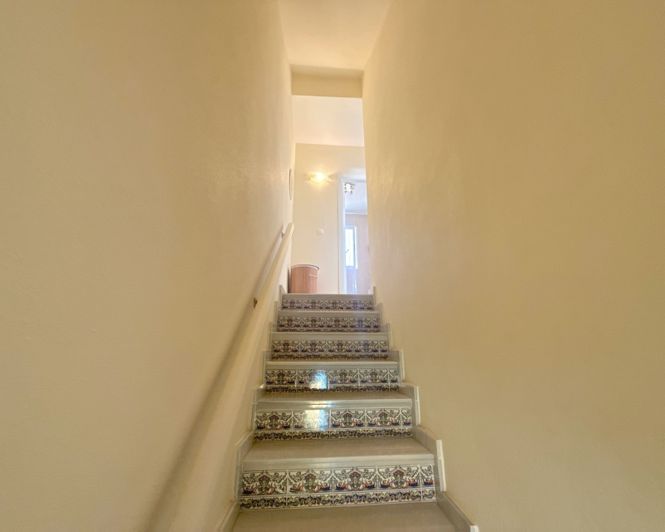 Image No.17-2 Bed Townhouse for sale