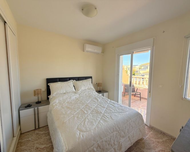 Image No.19-2 Bed Townhouse for sale