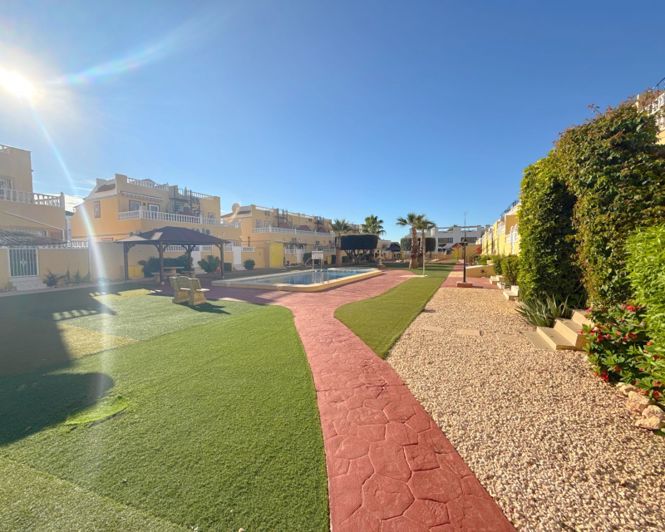 Image No.22-2 Bed Townhouse for sale