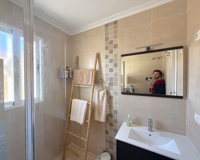 Image No.27-2 Bed Townhouse for sale