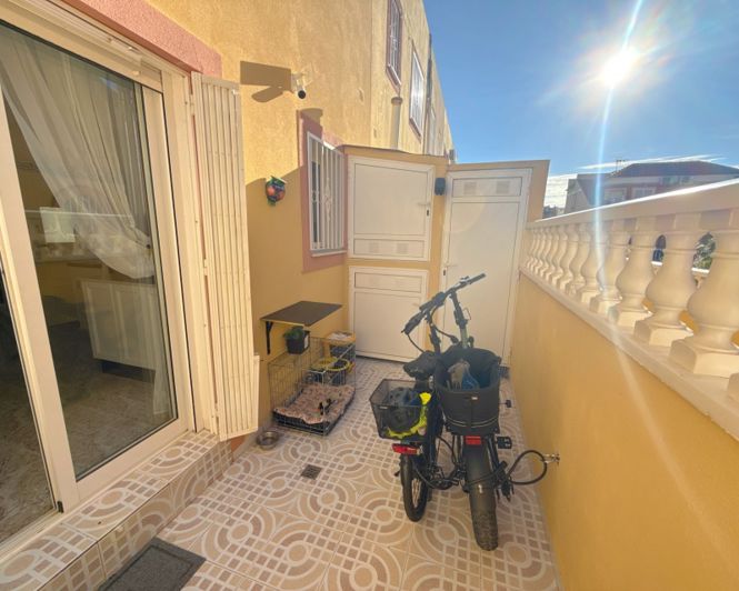 Image No.28-2 Bed Townhouse for sale