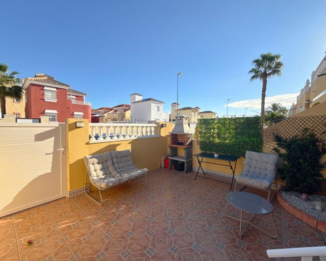 Image No.29-2 Bed Townhouse for sale