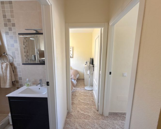 Image No.5-2 Bed Townhouse for sale