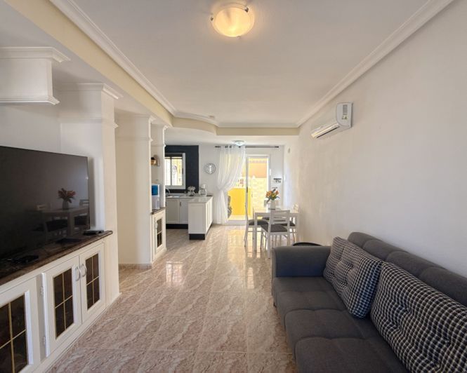 Image No.8-2 Bed Townhouse for sale