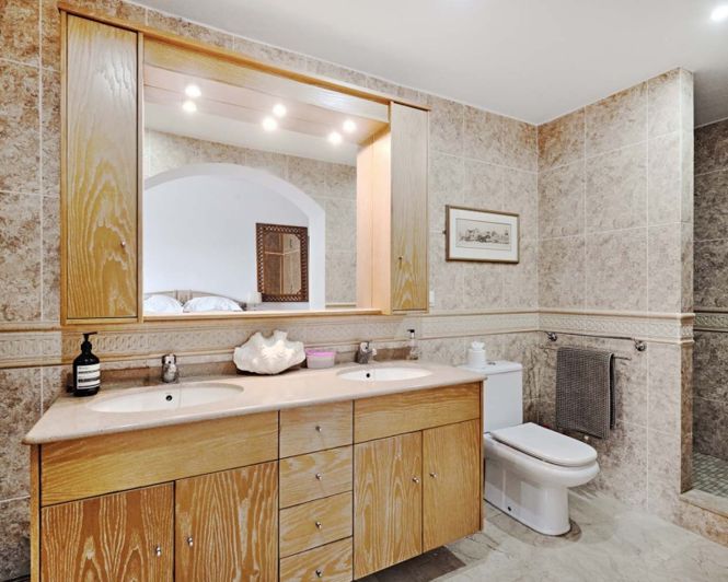 Image No.18-4 Bed Villa for sale