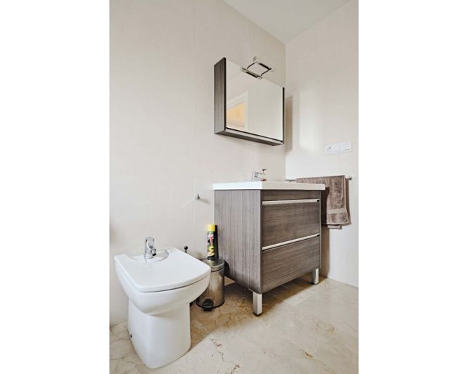 Image No.25-4 Bed Villa for sale