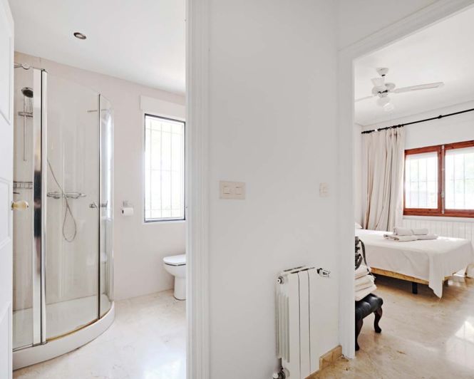 Image No.29-4 Bed Villa for sale