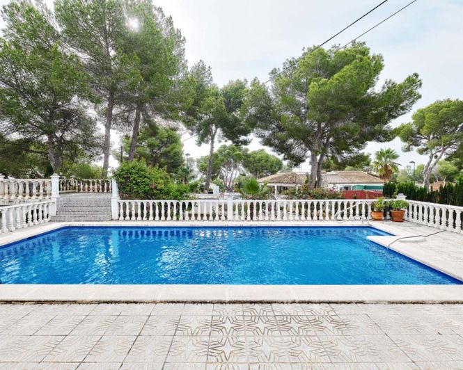 Image No.44-4 Bed Villa for sale