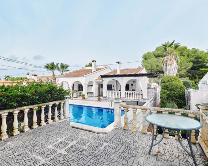 Image No.48-4 Bed Villa for sale