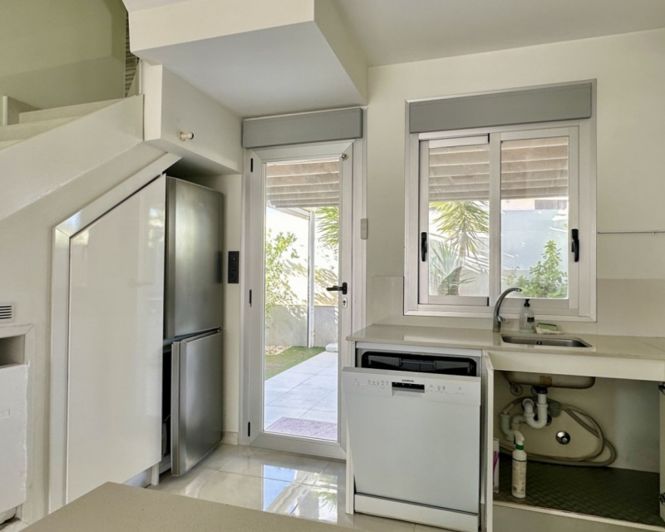 Image No.19-3 Bed Villa for sale