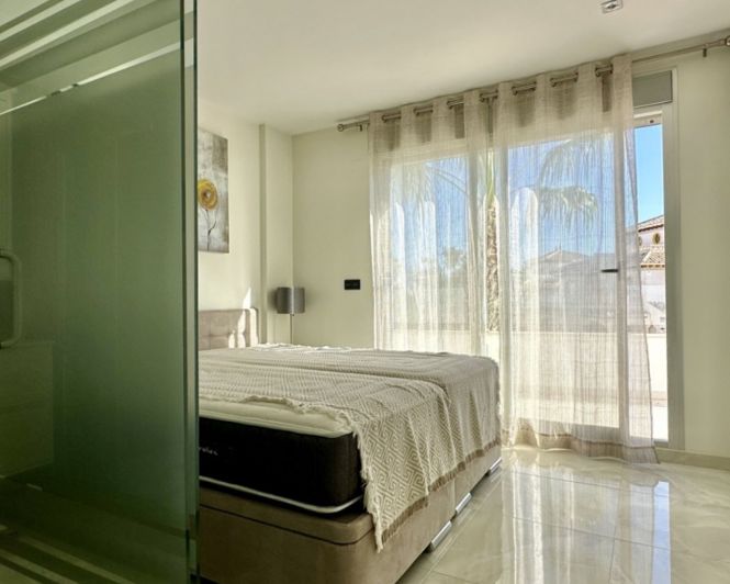 Image No.31-3 Bed Villa for sale