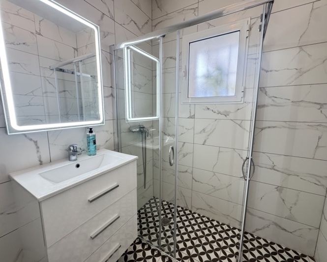 Image No.19-3 Bed Villa for sale